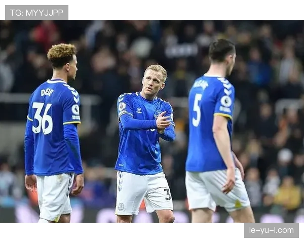 利兹联新赛季强势崛起，精彩表现引球迷热切期待