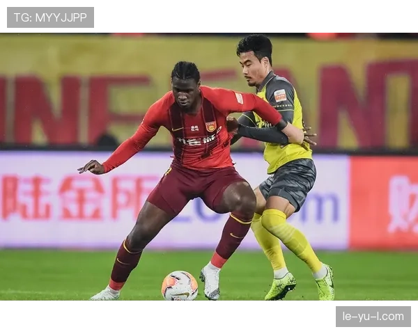 奥塔门迪领衔后防线表现稳健