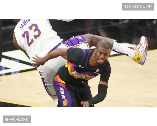 德文·布克挡拆制造空间提升得分效率对比季后赛表现明显提升